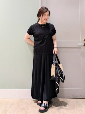 「grove（グローブ）の【持続冷感/SET UP可】ひんやりポンチシリーズ／フロントレースドルマンカットソー（Tシャツ/カットソー、ブラック系）」を使った、チグ♪さん（レディース・151cm）の夏コーディネート