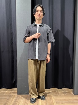 「THE SHOP TK （ザ ショップ ティーケー ）の側章ワイドイージーパンツ（その他パンツ、ベージュ系）」を使った、tomoyaさん（メンズ・165cm）の秋コーディネート