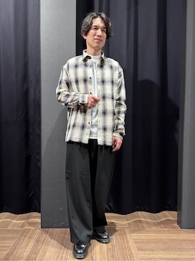「THE SHOP TK （ザ ショップ ティーケー ）の先染めチェック長袖シャツ（シャツ/ブラウス、ホワイト系）」を使った、tomoyaさん（メンズ・165cm）の春コーディネート