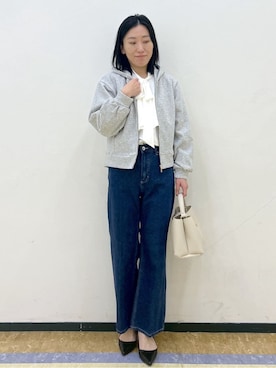 「index（インデックス）のラメ裏毛コンパクトジップパーカー【洗濯機OK】（パーカー、グレー系）」を使った、su.さん（レディース・162cm）の冬コーディネート