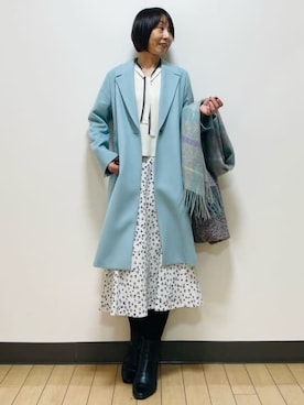 「アイテム（チェスターコート、ブルー系）」を使った、Riiさん（レディース・170cm）の秋コーディネート