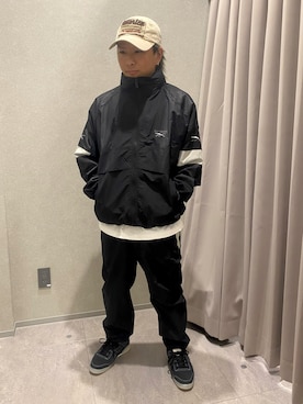 「Reebok（リーボック）のトラックジャケット リブート 90’s/Track Jacket REBOOT 90’s（ナイロンジャケット、ブラック系）」を使った、RYUさん（メンズ・158cm）の春コーディネート