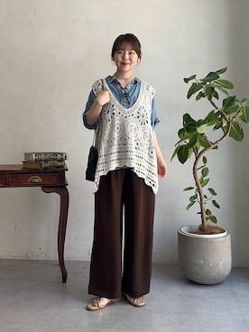 「un dix cors（アンディコール）のクロシェベスト（ニット/セーター、ホワイト系）」を使った、m i n aさん（レディース・158cm）の夏コーディネート