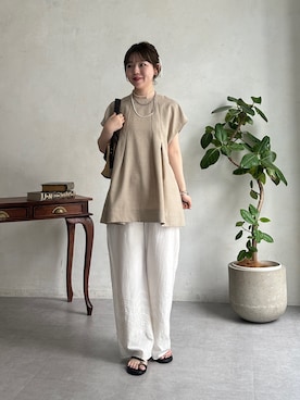 「un dix cors（アンディコール）の麻調ジップノースリブラウス（シャツ/ブラウス、ベージュ系）」を使った、m i n aさん（レディース・158cm）の夏コーディネート