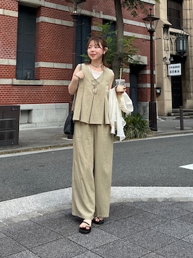 「un dix cors（アンディコール）のノースリセットアップ（つなぎ/オールインワン、ベージュ系）」を使った、m i n aさん（レディース・158cm）の夏コーディネート