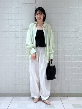 「アイテム（チューブトップ）」を使った、あやなさん（レディース・165cm）の春コーディネート