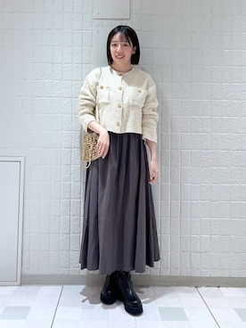 「アイテム（ショルダーバッグ、ゴールド系）」を使った、あやなさん（レディース・165cm）の冬コーディネート