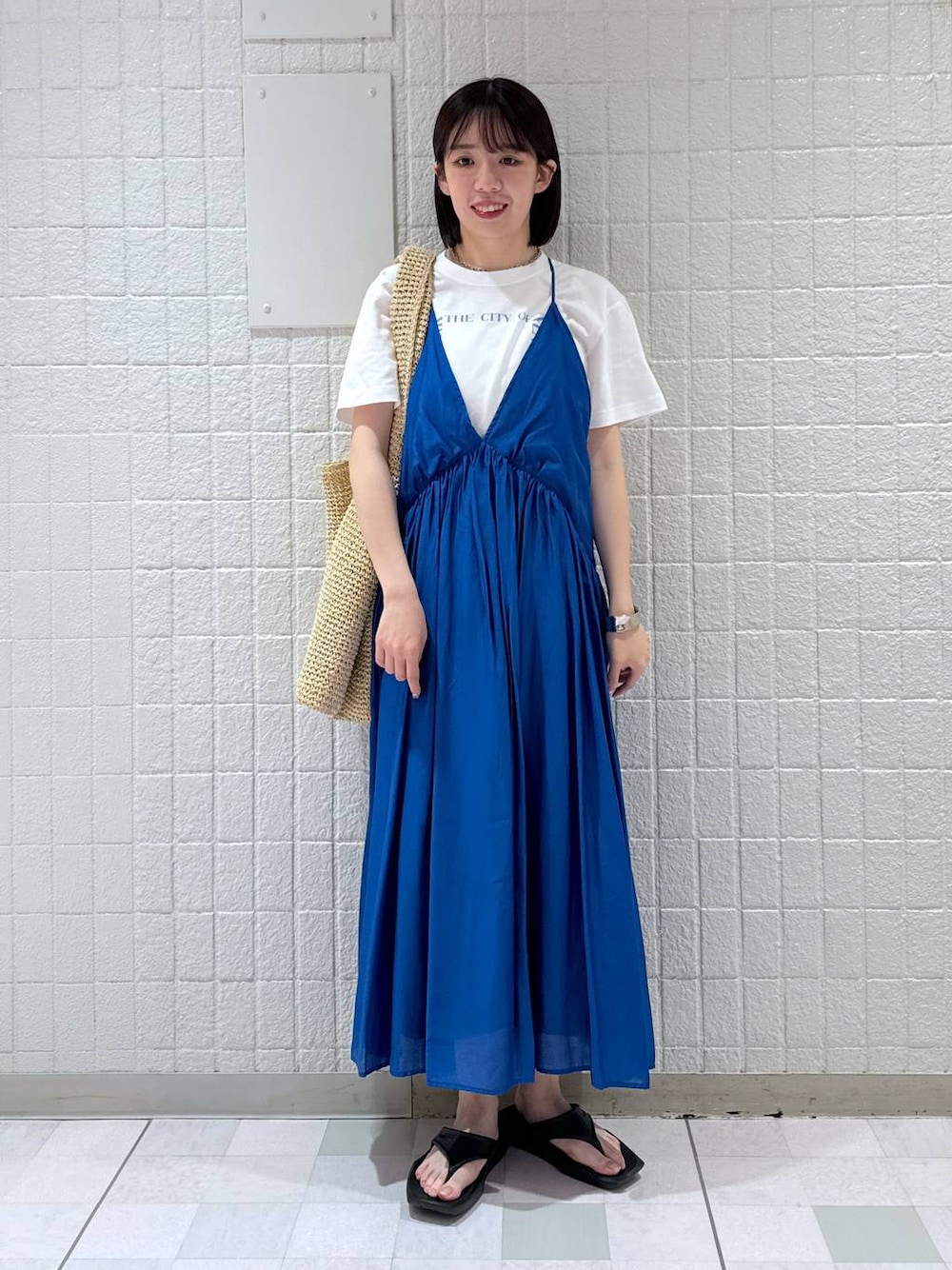 ドットシシュウキャミワンピースを使った人気ファッション