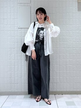 「A part by（アパートバイ）のルーズデニム（デニムパンツ）」を使った、あやなさん（レディース・165cm）の春コーディネート