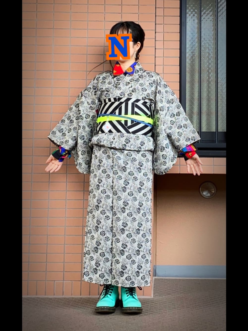 「着物、着物コーデ、着物×ブーツ、着物×シャツ、古着、古着MIX、古着コーデ、柄シャツ、柄×柄」｜「頂き物の古着のアイテム（シャツ/ブラウス、その他）」を使った、mrs.nicolmicalsさん（レディース・154cm）の春コーディネートの1枚目の写真