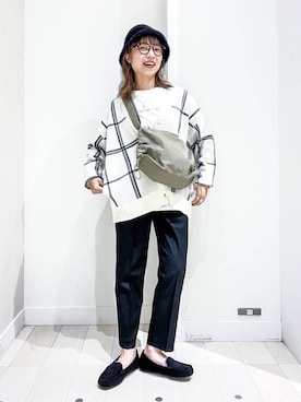 「アイテム（モカシン/デッキシューズ）」を使った、バヤコさん（レディース・161cm）の秋コーディネート