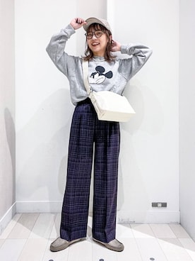 「GLOBAL WORK（グローバルワーク）のアイテム（モカシン/デッキシューズ）」を使った、バヤコさん（レディース・161cm）の秋コーディネート