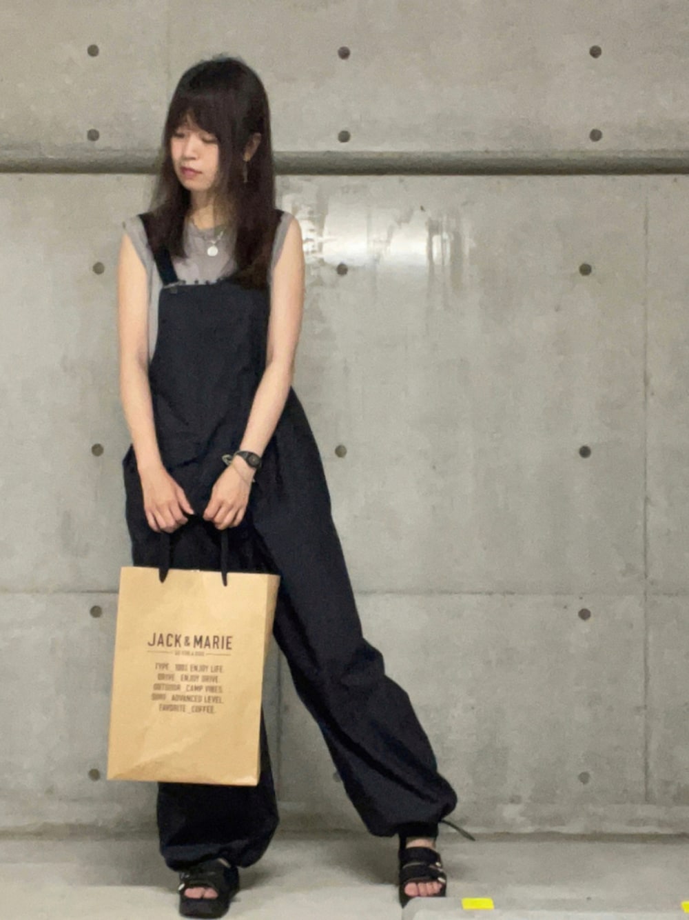 BEAMS BOYのオールインワン・サロペットを使った「ノースリーブ