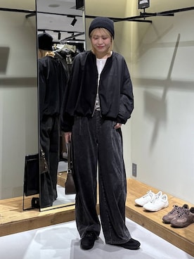 「PAGEBOY（ページボーイ）のペタットスニーカー【2サイズ展開・軽量】（スニーカー、ブラック系）」を使った、kaeさん（レディース・163cm）の春コーディネート