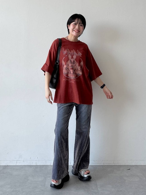 セール】【UNISEX/2サイズ展開】ビンテージヤンラビロックT