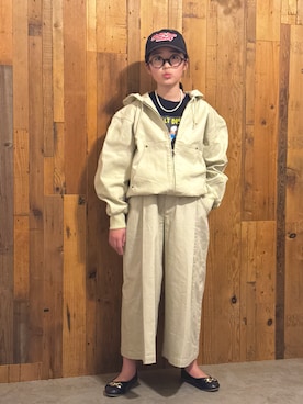 「niko and...（ニコアンド）のオリジナルデザインアソートキャップ（キャップ、ブラック系）」を使った、かーちんさん（キッズ・145cm）の春コーディネート