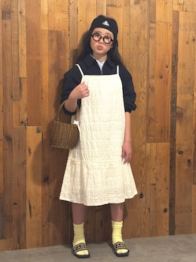 「UNIQLO（ユニクロ）のアイテム（シャツ/ブラウス、ブルー系）」を使った、かーちんさん（キッズ・145cm）の春コーディネート