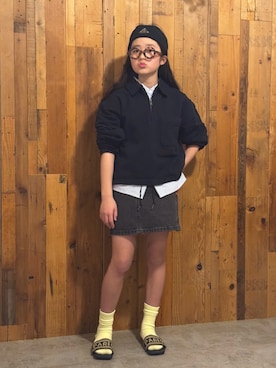 「韓国のアイテム（ヘアバンド、ブラック系）」を使った、かーちんさん（キッズ・145cm）の春コーディネート