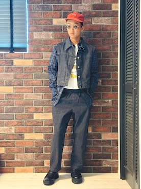 「アイテム（デニムパンツ）」を使った、かーちんさん（キッズ・165cm）の秋コーディネート