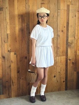 「UNIQLO（ユニクロ）のアイテム（Tシャツ/カットソー、ホワイト系）」を使った、かーちんさん（キッズ・146cm）の春コーディネート