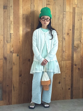 「GU（ジーユー）のアイテム（Tシャツ/カットソー、グリーン系）」を使った、かーちんさん（キッズ・145cm）の春コーディネート