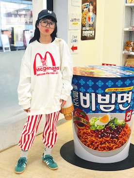 「adidas（アディダス）のStadt / アディダスオリジナルス adidas Originals（スニーカー、グリーン系）」を使った、かーちんさん（キッズ・145cm）の春コーディネート