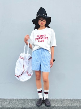 「GU（ジーユー）のアイテム（Tシャツ/カットソー、グレー系）」を使った、かーちんさん（キッズ・146cm）の春コーディネート