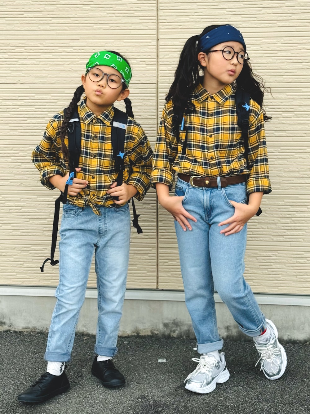 「ハロウィン、オタク、チェック、チェックシャツ、デニム、秋コーデ、シャツスタイル、カジュアルコーデ、めがね、タックイン、バンダナ、バックパック、プチプラ、リンクコーデ」｜「すいちゃん🫶のアイテム（その他、その他）」を使った、かーちんさん（キッズ・134cm）の秋コーディネートの1枚目の写真