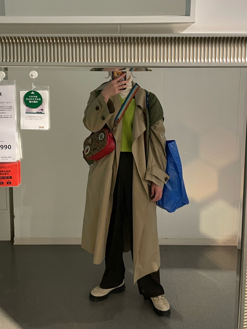 「UNIQLOMARNI、COACH、MA-1」｜「UNIQLOのアイテム（トレンチコート、ベージュ系）」を使った、アスカスさん（レディース・163cm）の冬コーディネートの1枚目の写真
