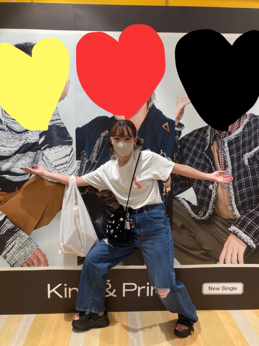 「GUのアイテム（デニムパンツ、ブルー系）」を使った、アスカスさん（レディース・163cm）の秋コーディネートの1枚目の写真