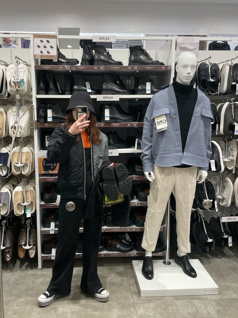 「GU」｜「GALLERIEのアイテム（MA-1、ブラック系）」を使った、アスカスさん（レディース・163cm）の冬コーディネートの1枚目の写真