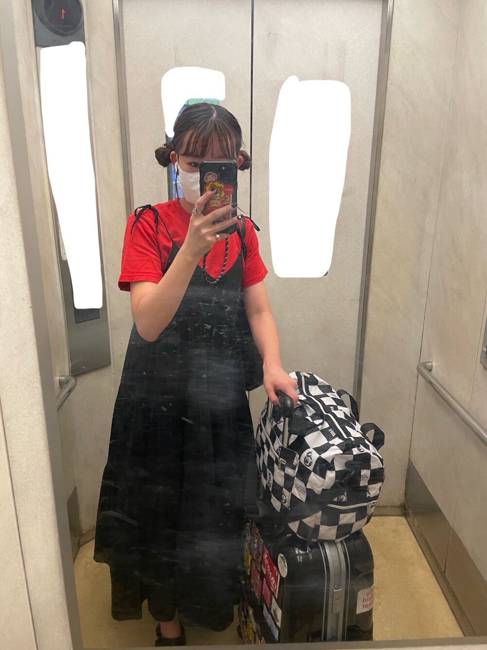 「xgirl、STAR WARS」｜「LOWRYS FARMのドビードットキャミワンピース  793070（ワンピース、ブラック系）」を使った、アスカスさん（レディース・163cm）の秋コーディネートの1枚目の写真