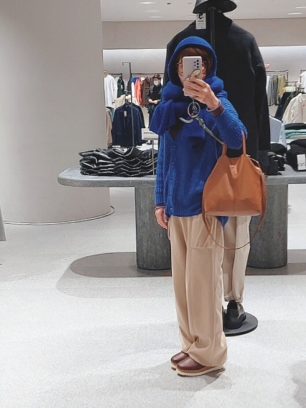「息子とデート」｜「？のアイテム（その他パンツ、ブラウン系）」を使った、yukiさん（レディース・158cm）の冬コーディネートの1枚目の写真