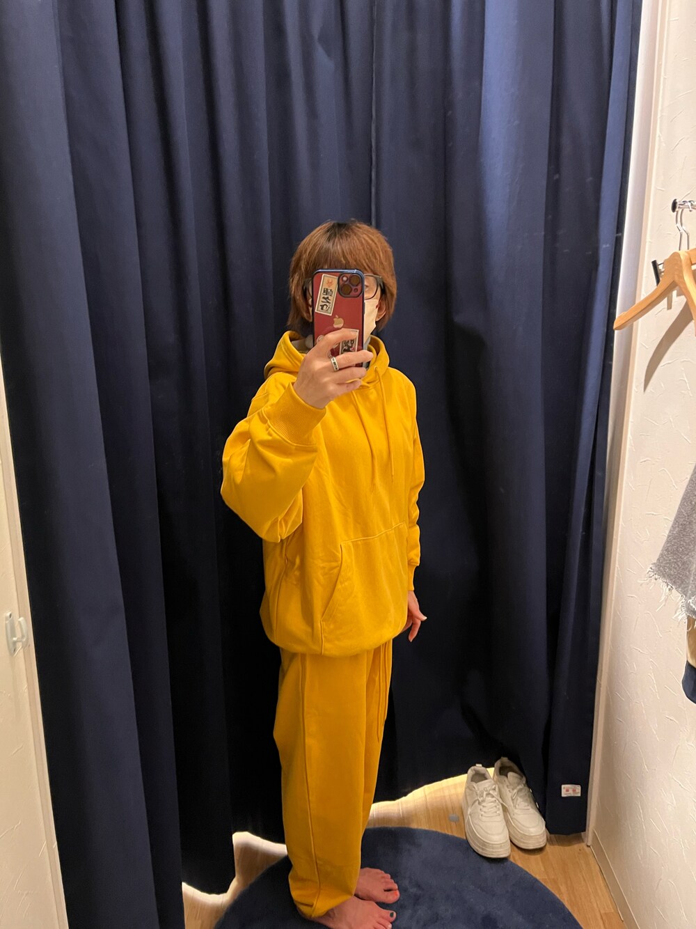「Rodeo Crownsのアイテム（スウェット、イエロー系）」を使った、yukiさん（レディース・158cm）の冬コーディネートの1枚目の写真