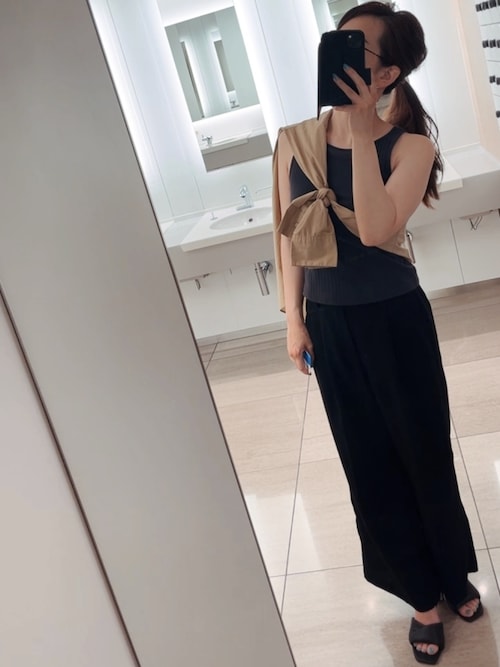 ユニクロ　レーヨンVネックブラウス　(M)　とろみ素材　レディース UNIQLO（ユニクロ）の「レーヨンVネックブラウス（長袖