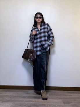 「アイテム（キーホルダー）」を使った、Miiさん（レディース・159cm）の秋コーディネート