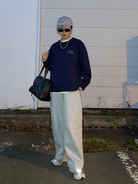 「アイテム（キャップ、グレー系）」を使った、Miiさん（レディース・159cm）の秋コーディネート