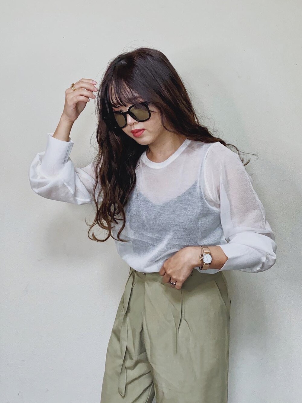 「春服デビュー宣言、シアーニット、シアートップス、シースルー、プチプラ、SKAGEN、shein、SHEIN、サングラス、メガネ女子、春色、春服みてみて、淡色コーデ、休日スタイル、春コーデ」｜「Shelly islandのシアーニットトップス（ニット/セーター、ホワイト系）」を使った、Miiさん（レディース・159cm）の春コーディネートの1枚目の写真