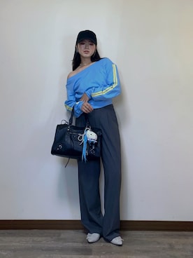 「アイテム（キーホルダー）」を使った、Miiさん（レディース・159cm）の秋コーディネート