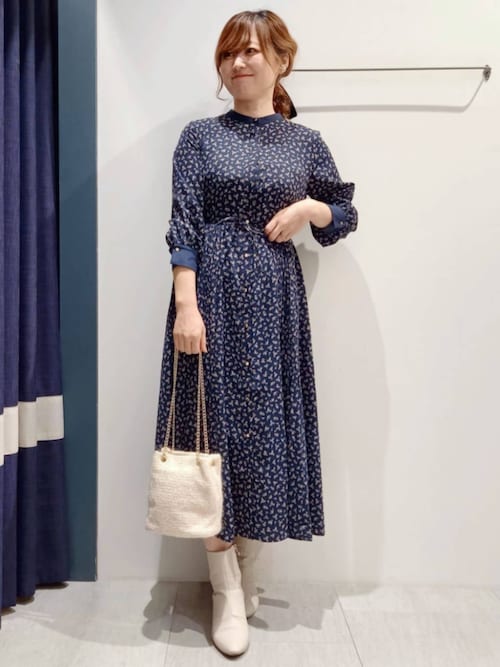 未使用　組曲　水色花柄プリーツワンピース セール】2025春夏新作 小花柄プリーツワンピース（ワンピース
