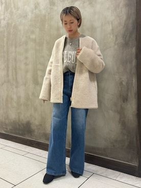 「ロゴニット」｜「アイテム（ノーカラーコート）」を使った、groveさん（レディース・154cm）の秋コーディネート