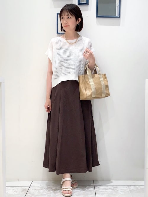 CLOCHE クロッシェ 2wayロゴニットプルオーバー　　マスタード ウール混クロスネックニットプルオーバー | AND ON JIONE STORE