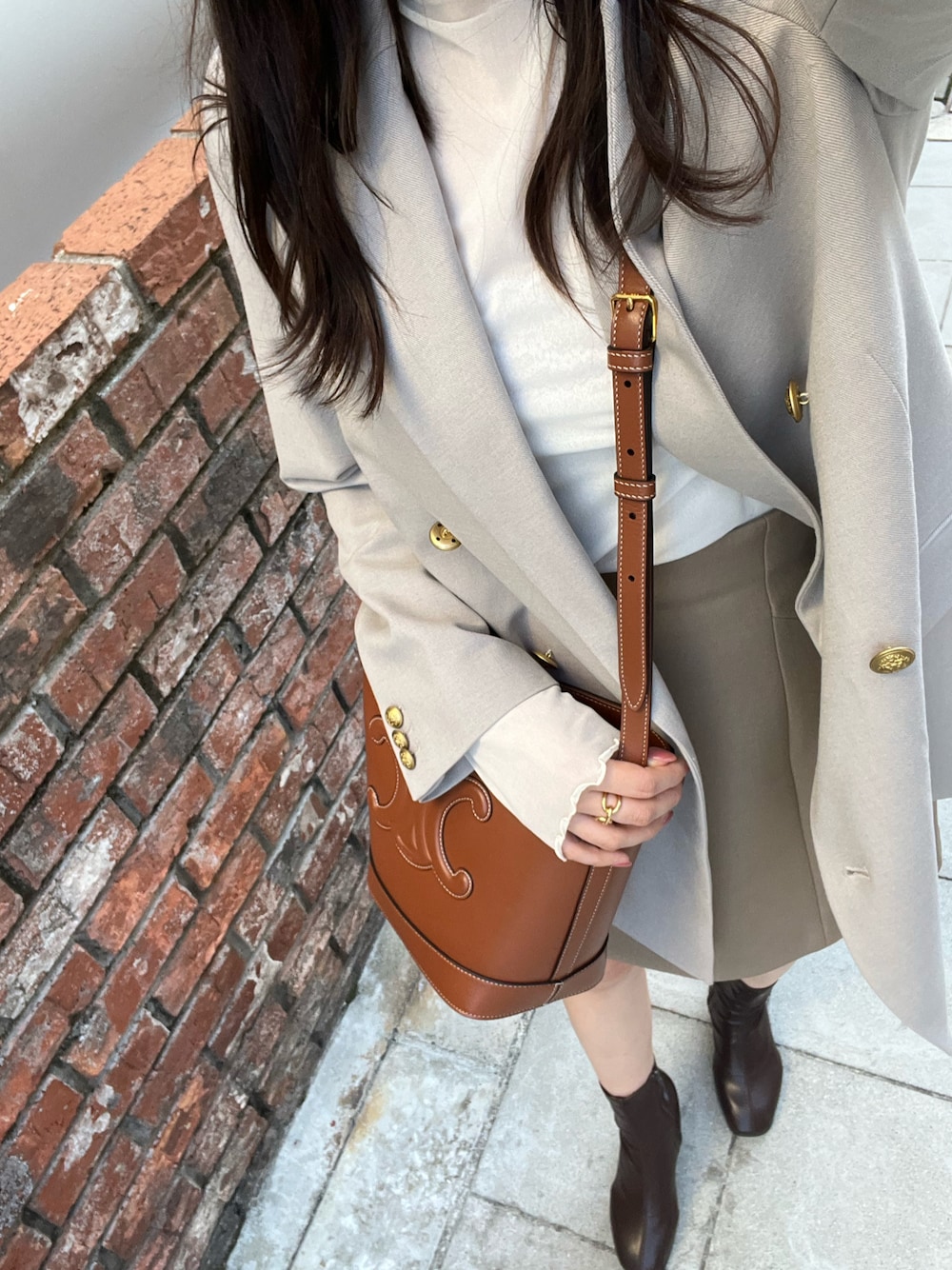 Apuweiser-riche（アプワイザーリッシェ）の「バックジップフォルム