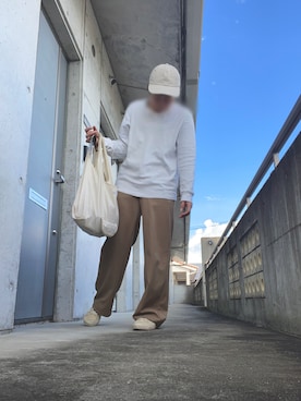 「オフホワイト」｜「アイテム（キャップ）」を使った、ちかこさん（レディース・158cm）の秋コーディネート