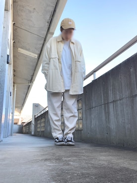 「オフホワイト」｜「アイテム（キャップ）」を使った、ちかこさん（レディース・158cm）の秋コーディネート