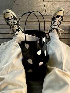 「CONVERSE（コンバース）のアイテム（Sneakers、ブラック系）」を使った、minineさん（レディース・159cm）の夏コーディネート
