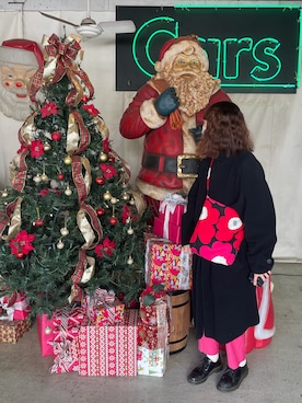 「marimekko（マリメッコ）のアイテム（Shoulderbag、ピンク系）」を使った、minineさん（レディース・159cm）の冬コーディネート