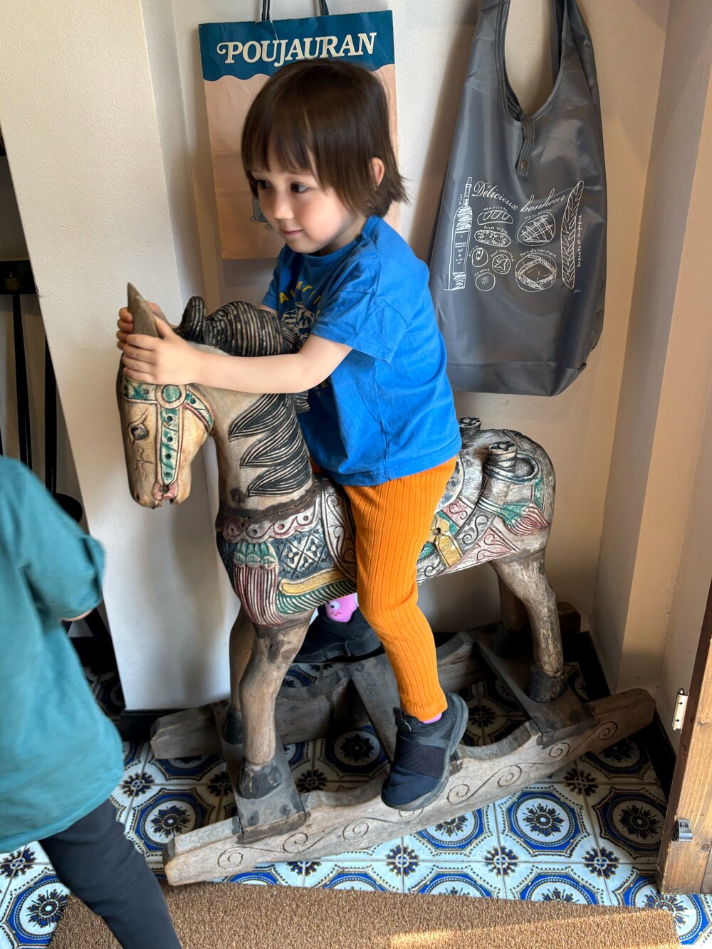 「ラクチンコーデ、マーキーズ、4歳、男の子、NIKE、markey's」｜「MARKEY'Sのアイテム（Tシャツ/カットソー、ブルー系）」を使った、たみおとたまにこどもさん（キッズ・100cm）の夏コーディネートの1枚目の写真