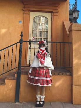 「ディズニーランド」｜「アイテム（ポンチョ）」を使った、🐇さん（レディース・153cm）の秋コーディネート
