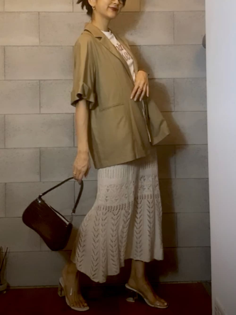 「シンプルコーデ、オトナ女子、ラクチンコーデ、ニットスカート、マーメイドスカート、マーメイドライン、ベージュ、ワントーンコーデ、outfit、ootd」｜「CIEL'AIRのアイテム（ジャケット/アウター、ベージュ系）」を使った、erikofjsrさん（レディース・168cm）の夏コーディネートの1枚目の写真